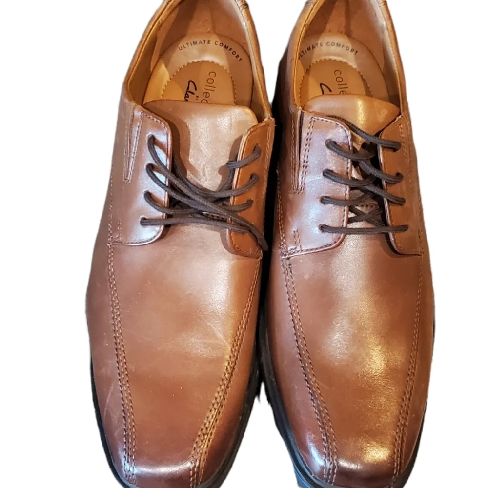 Clark Tilden Cap Dress Shoes Size 8